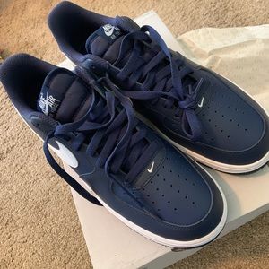 Navy blue Nike Air Force 1